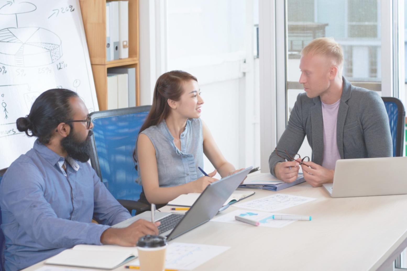 Group discussion about business performance metrics